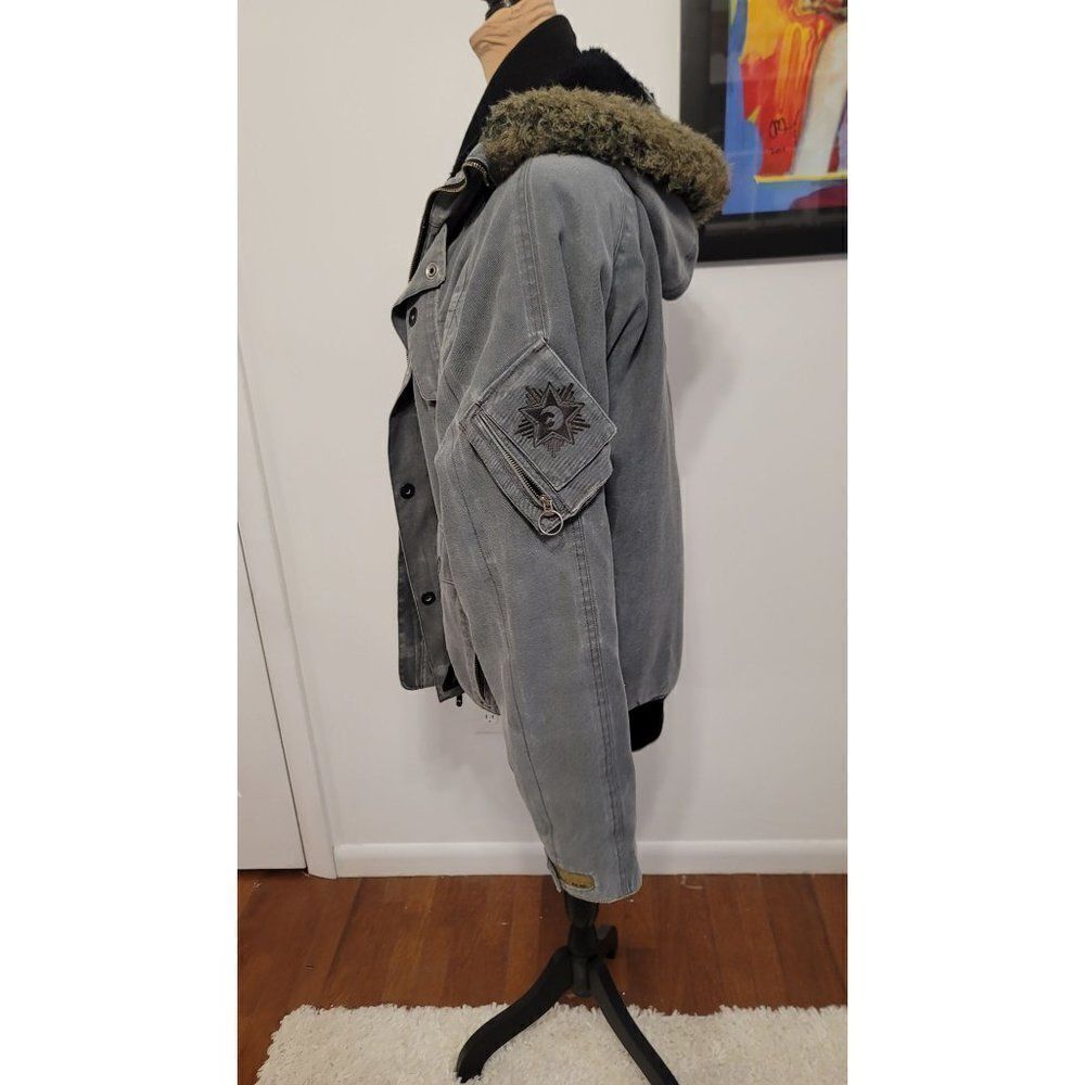 Blackstar Collection Snowboarding Jacket - Picture 2 of 12